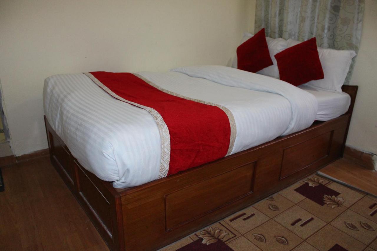 Hotel Snow Leopard Pokhara Zewnętrze zdjęcie